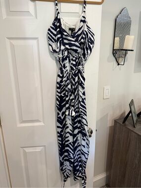 Aqua Navy and White Abstract Jumper